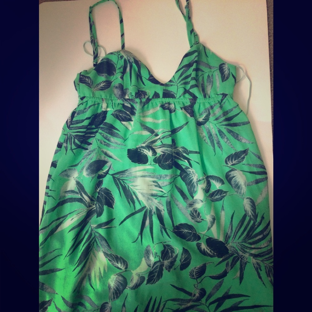 Women's summer dress! (From Europe)